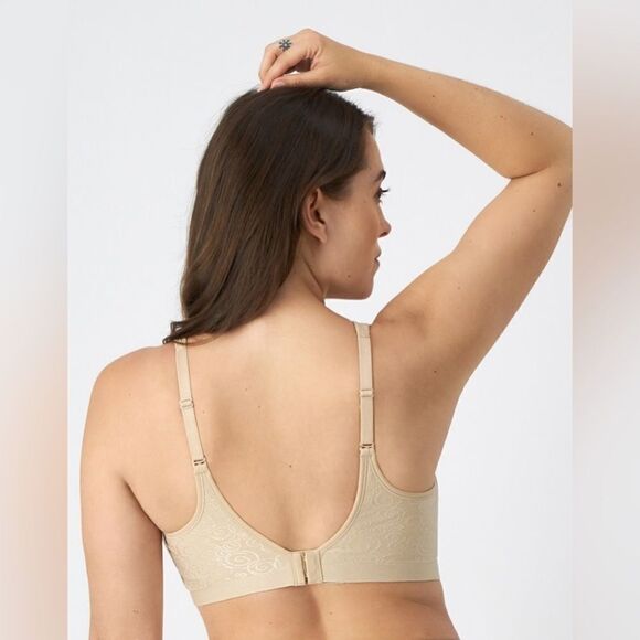 Bali NWT Comfort Revolution Wireless Bra in Nude Polka Dot Size 36C - Picture 2 of 4